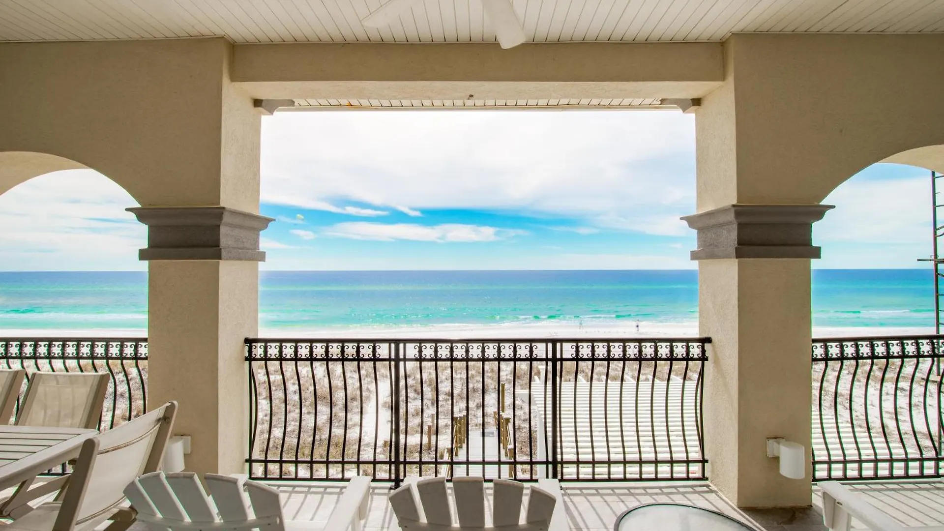 Holiday home On The Beach - Hot Tub - Gated Community Views Destin United States