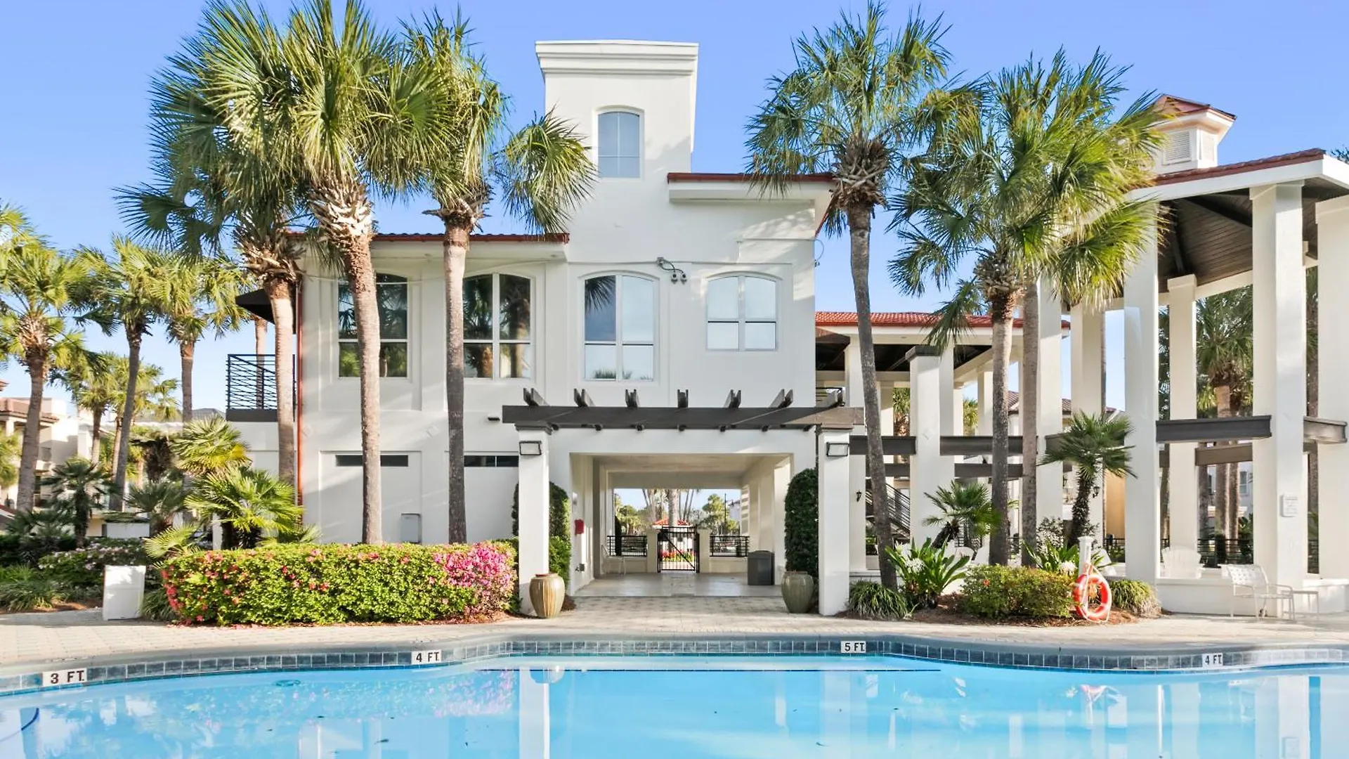 On The Beach - Hot Tub - Gated Community Views Destin